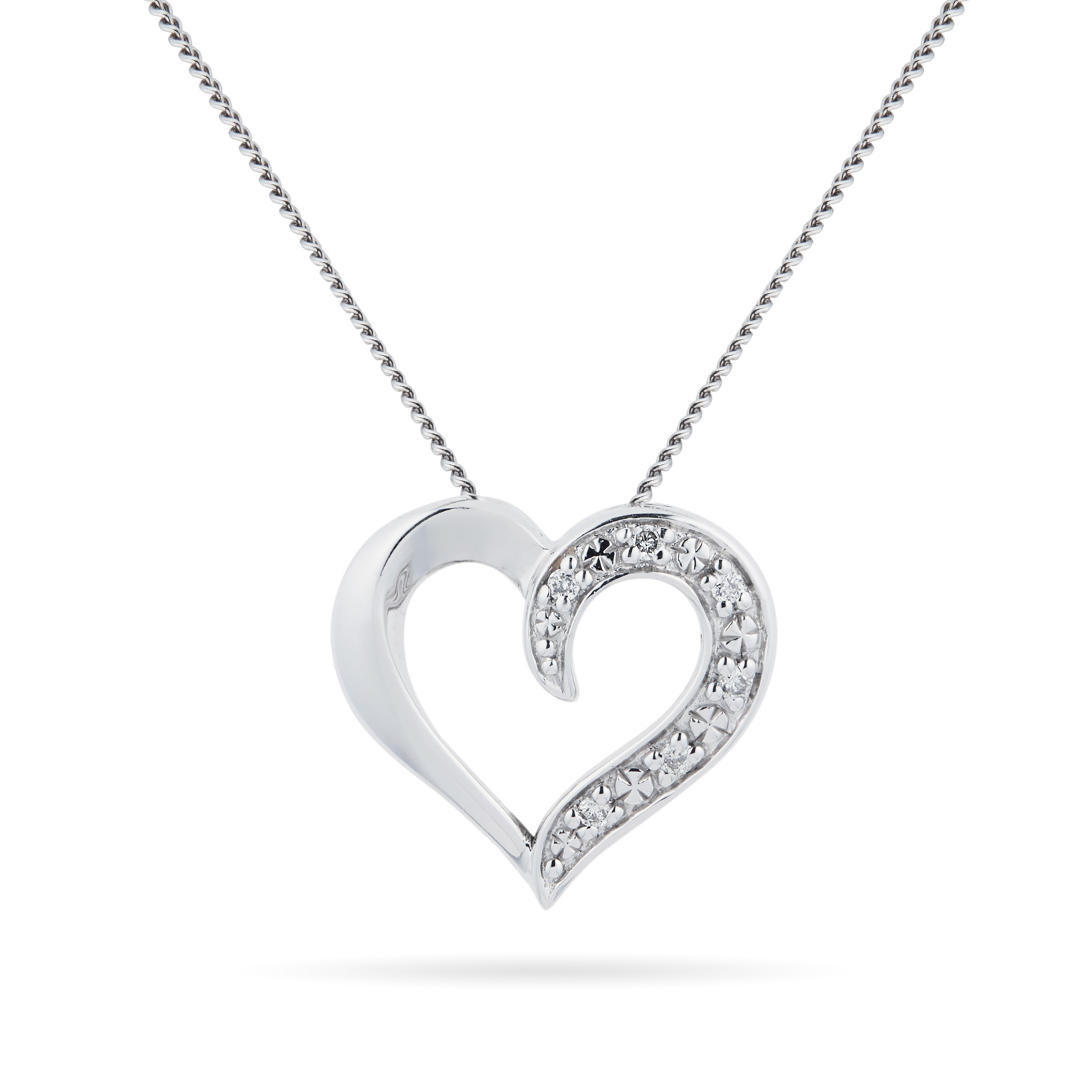 9ct white gold diamond pendant